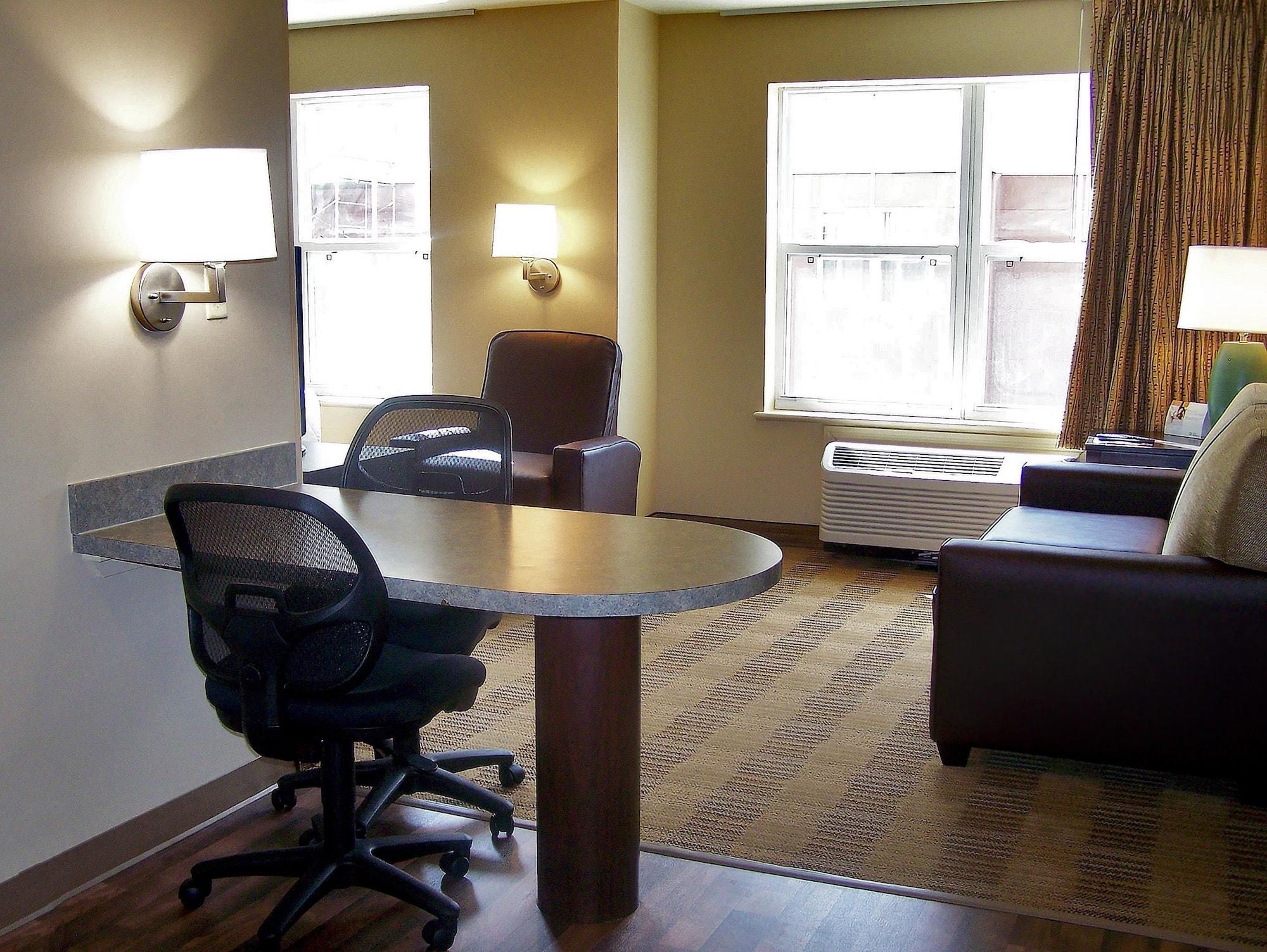 Extended Stay America Suites - Phoenix - Chandler - E Chandler Blvd Екстериор снимка